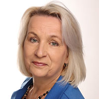 Caroline Oudakker